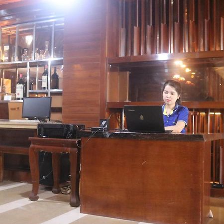 Chang Palace Вьентьян Экстерьер фото